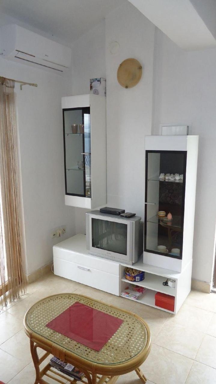 Apartment Pava Stomorska Exterior photo
